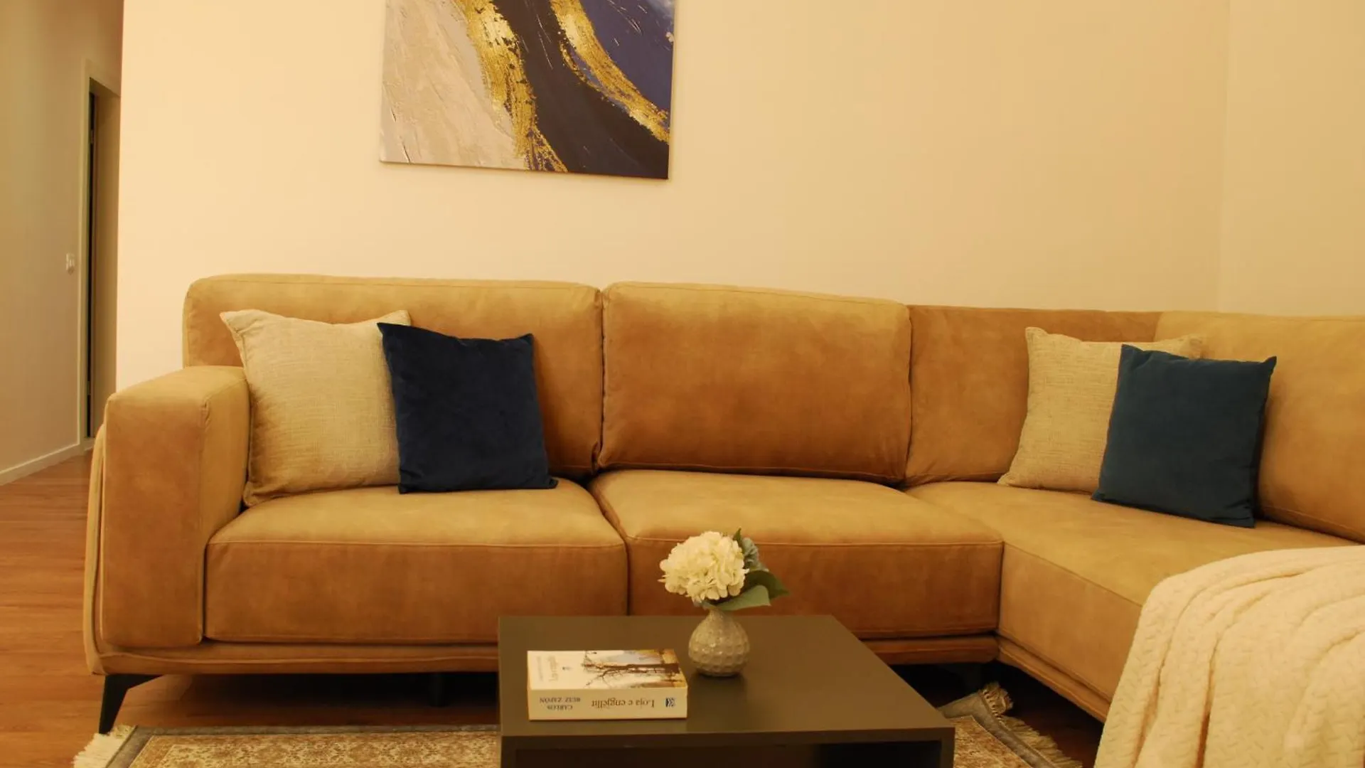 Lindi'S Apartment 8 5 Tirana